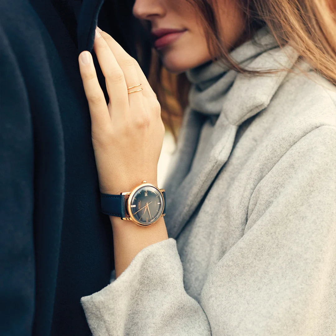 Ultra 1911 Superautomatic Cuir Blue Storm automatic watch - lifestyle