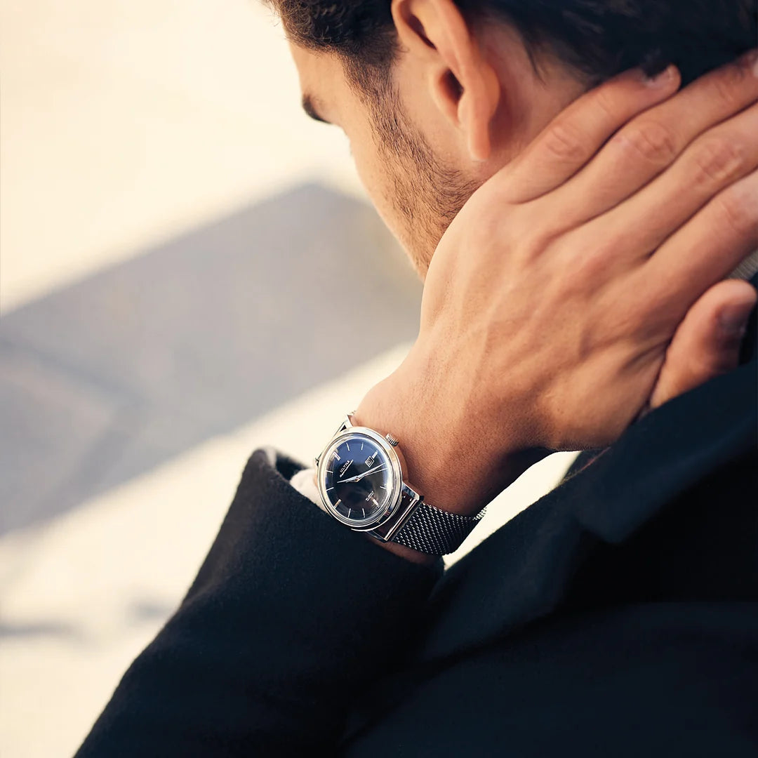 Ultra 1911 Superautomatic Maille Silver Night automatic watch - lifestyle