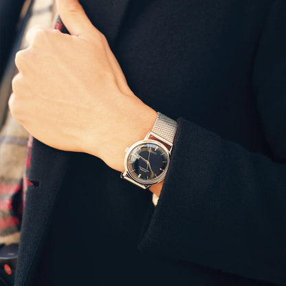 Ultra 1911 Superautomatic Maille Silver Sky automatic watch - lifestyle