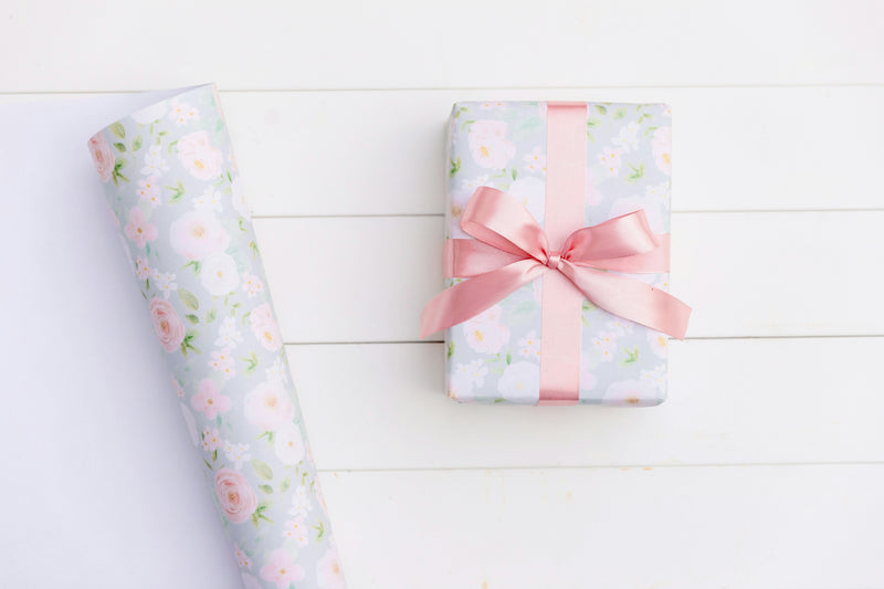 Premium gift wrapping by The Splendora – wrapped gift box with satin ribbon